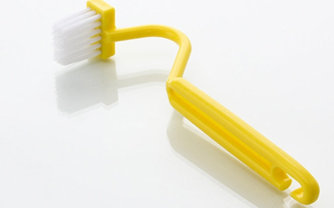 Japanese Household Cleaning Brush With Curved Handle