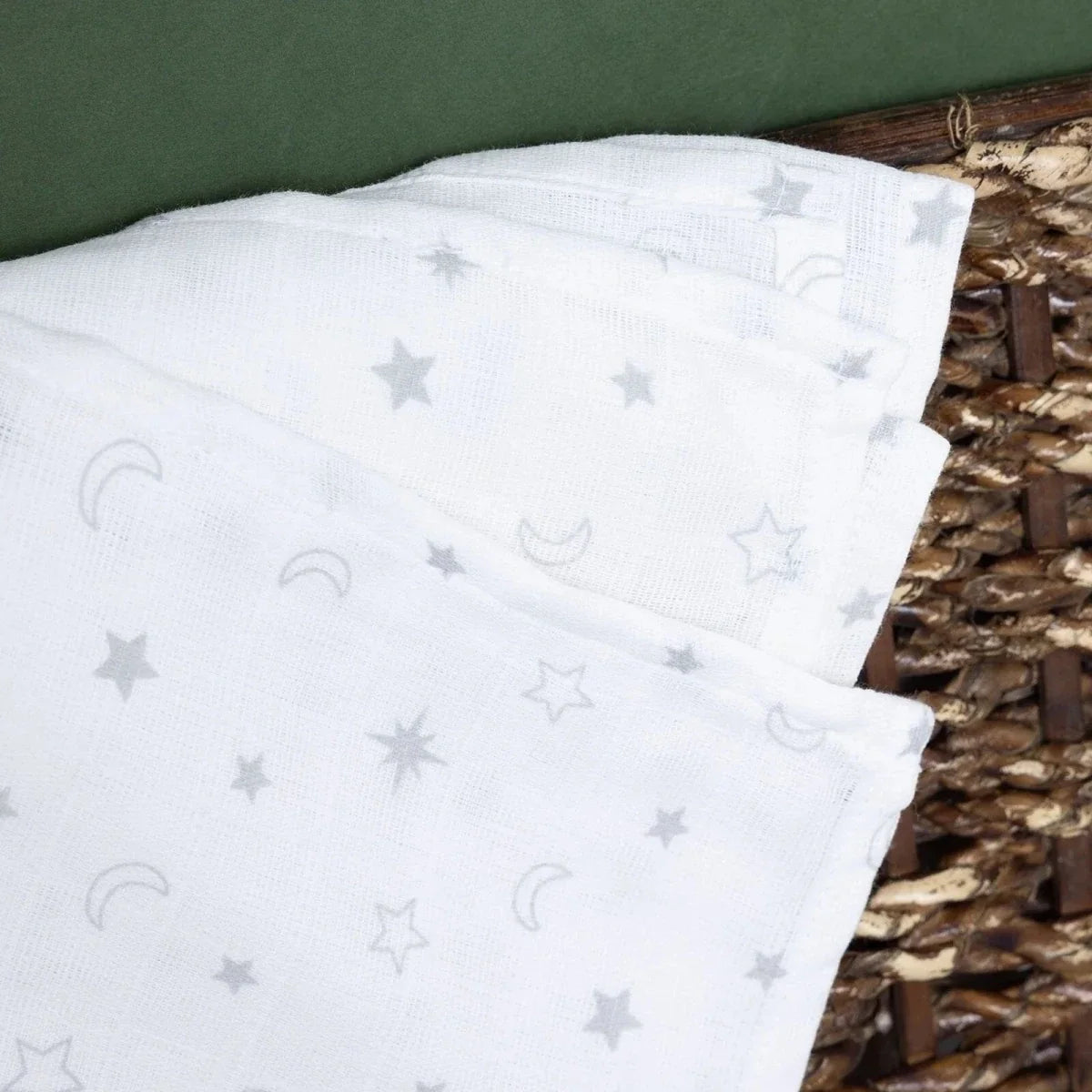 Mollia Star Print Muslin Baby Blanket (90 x 110 cm) - Ecru