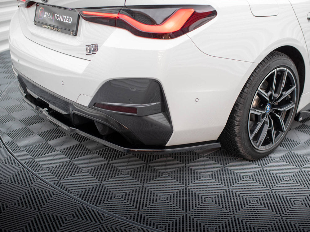 Maxton Design - Aftermarket  CENTRAL REAR SPLITTER (VERTICAL BARS) V.1 BMW I4 M-PACK G26