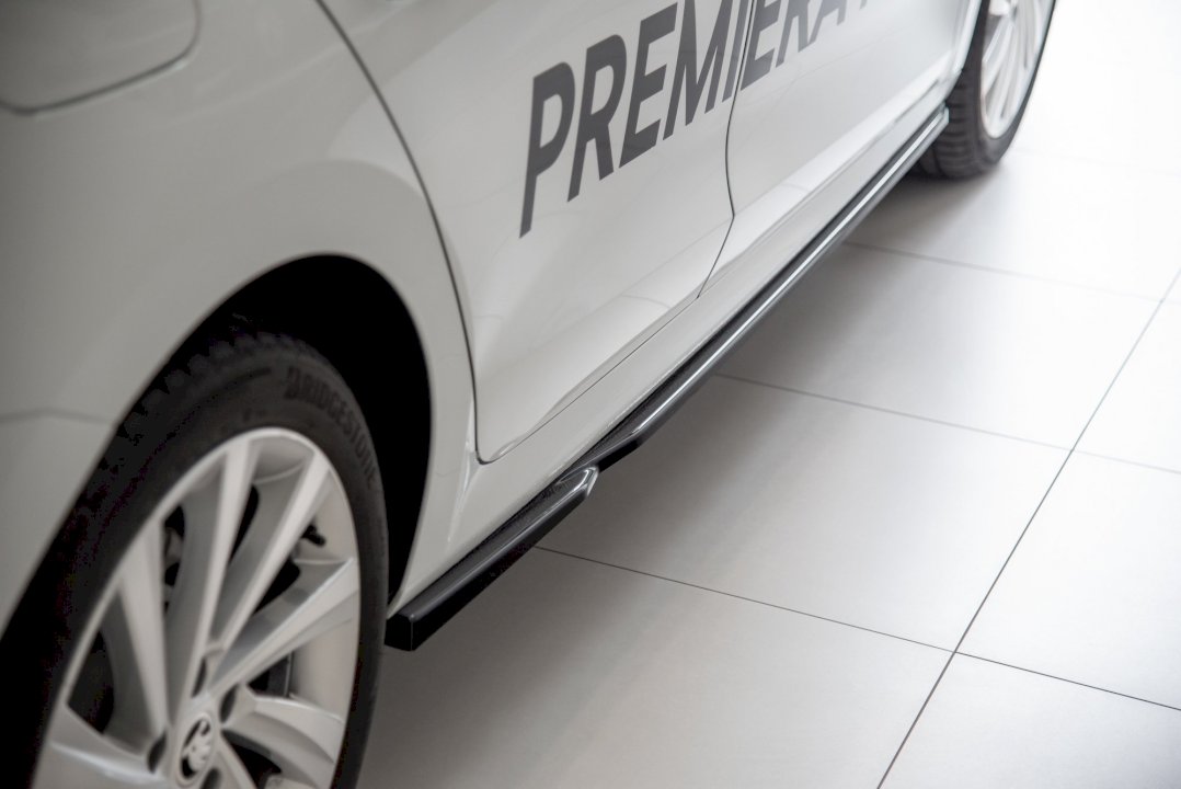 Maxton Design - Aftermarket  SIDE SKIRTS SPLITTERS V2 SKODA OCTAVIA MK4 (2019-2024)
