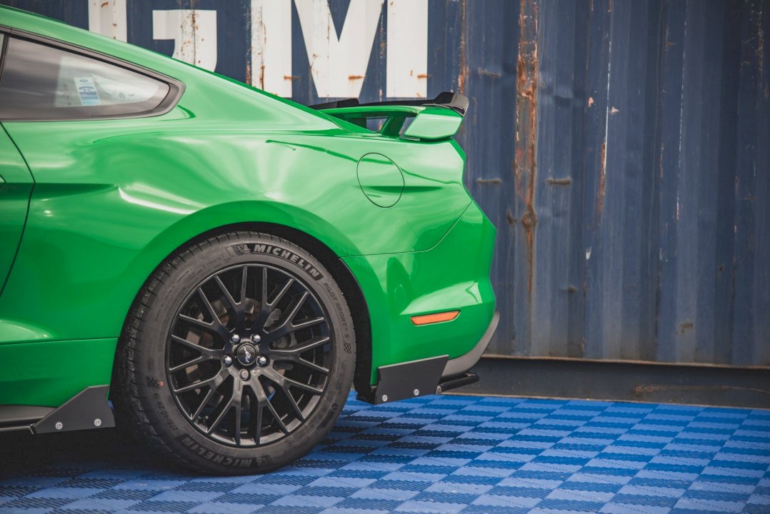 Maxton Design - Aftermarket  REAR SIDE SPLITTERS V.1 + FLAPS FORD MUSTANG GT MK6 FACELIFT