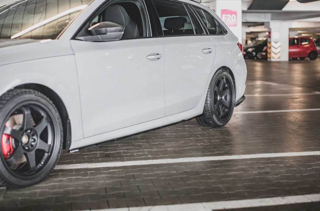 Maxton Design - Aftermarket  Side Skirt Diffusers V.1 Skoda Octavia RS Liftback / Estate Mk4