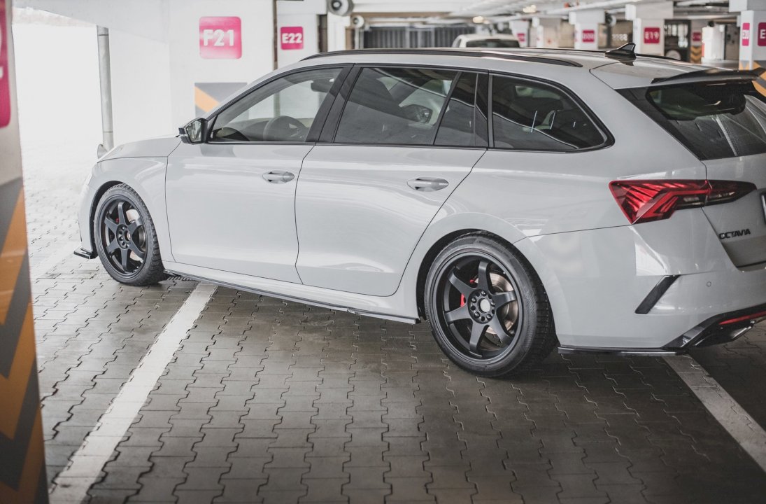 Maxton Design - Aftermarket  Side Skirt Diffusers V.1 Skoda Octavia RS Liftback / Estate Mk4