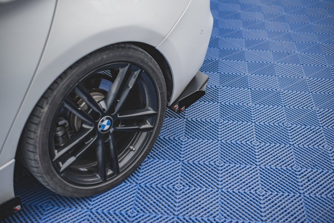 Maxton Design - Aftermarket  STREET PRO DURABILITY REAR SIDE SPLITTERS V2 (+FLAPS) BMW 1 F20 M-PACK FACELIFT / M140I (2015-2019)