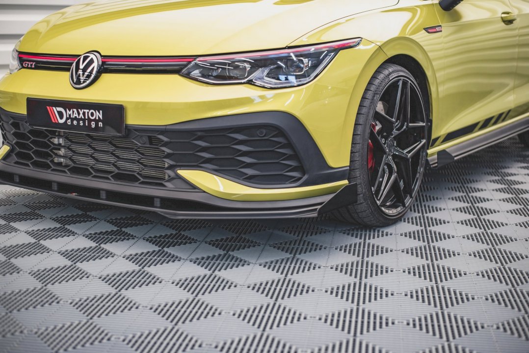 Maxton Design - Aftermarket  STREET PRO FRONT SPLITTER (+FLAPS) VW GOLF 8 GTI CLUBSPORT (2020-)