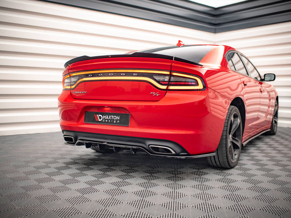 Maxton Design - Aftermarket  CENTRAL REAR SPLITTER (VERTICAL BARS) DODGE CHARGER RT MK7 FACELIFT (2014-2023)