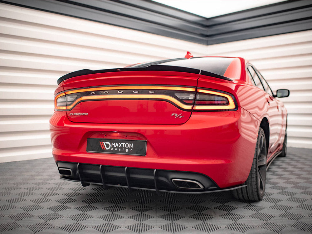Maxton Design - Aftermarket  STREET PRO REAR DIFFUSER DODGE CHARGER RT MK7 FACELIFT (2014-)