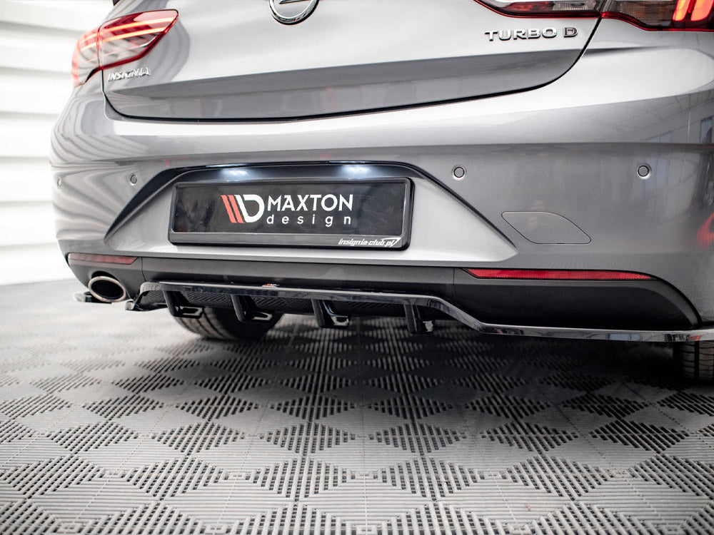 Maxton Design - Aftermarket  CENTRAL REAR SPLITTER (VERTICAL BARS) OPEL / VAUXHALL INSIGNIA MK2