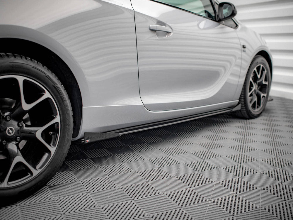 Maxton Design - Aftermarket  STREET PRO SIDE SKIRTS DIFFUSERS (+FLAPS) OPEL ASTRA GTC OPC-LINE J (2011-2018)