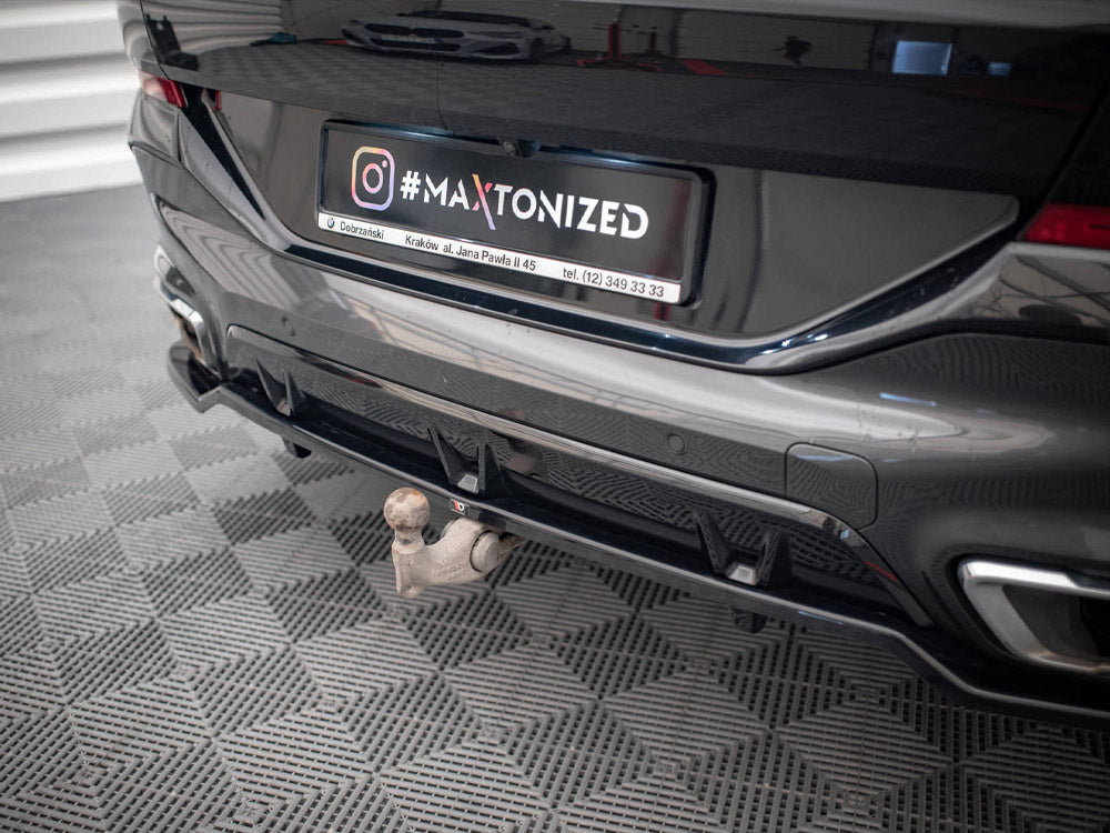Maxton Design - Aftermarket  CENTRAL REAR SPLITTER (VERTICAL BARS) V.3 BMW X6 M-PACK G06