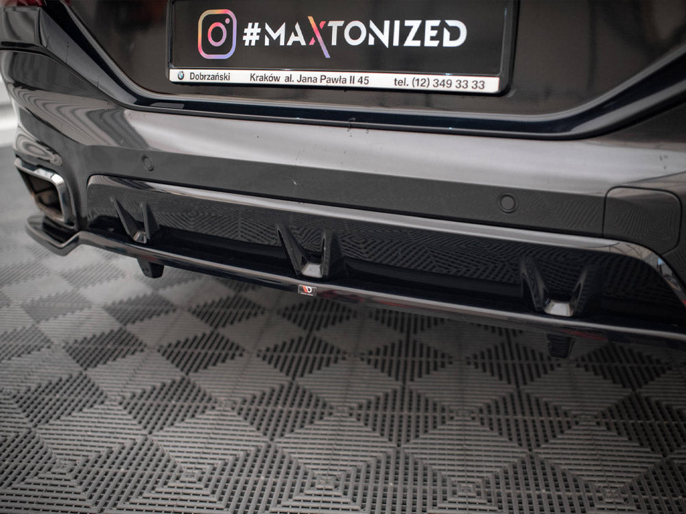 Maxton Design - Aftermarket  CENTRAL REAR SPLITTER (VERTICAL BARS) V.3 BMW X6 M-PACK G06