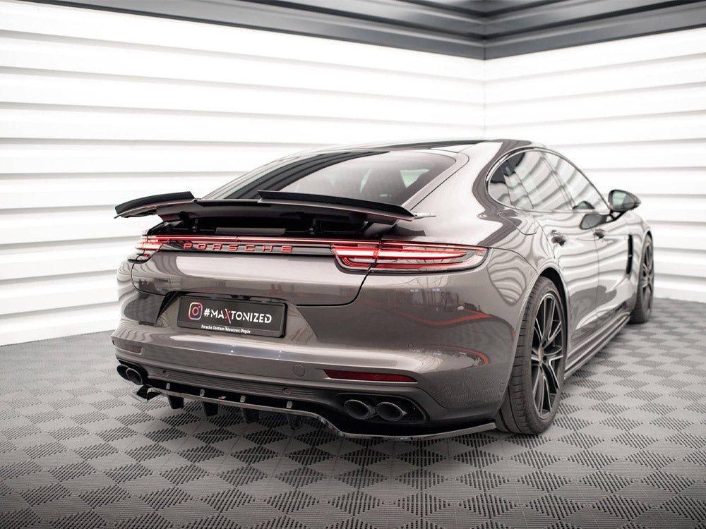 Maxton Design - Aftermarket  CENTRAL REAR SPLITTER (VERTICAL BARS) PORSCHE PANAMERA E-HYBRID 971