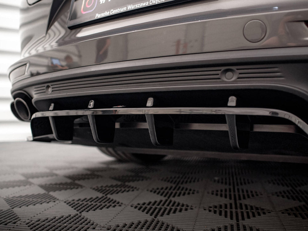 Maxton Design - Aftermarket  CENTRAL REAR SPLITTER (VERTICAL BARS) PORSCHE PANAMERA E-HYBRID 971