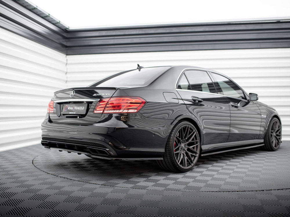Maxton Design - Aftermarket  CENTRAL REAR SPLITTER (VERTICAL BARS) MERCEDES-BENZ E63 AMG SEDAN W212 FACELIFT (2012-2014)