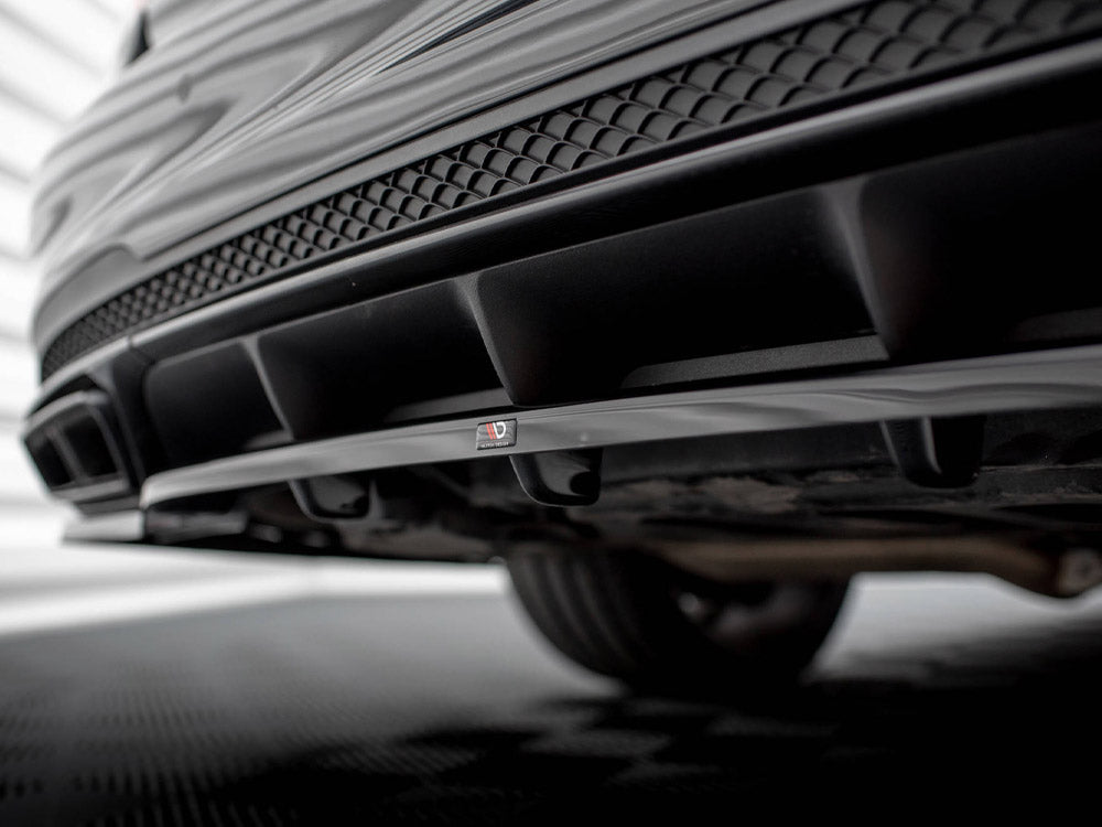 Maxton Design - Aftermarket  CENTRAL REAR SPLITTER (VERTICAL BARS) MERCEDES-BENZ E63 AMG SEDAN W212 FACELIFT (2012-2014)