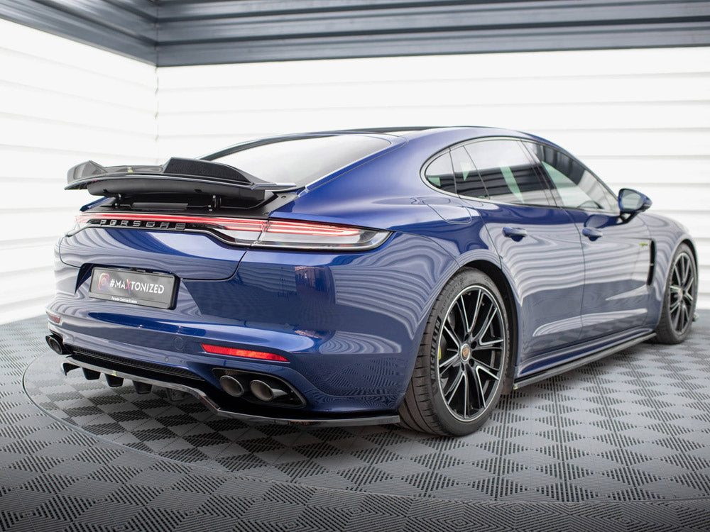 Maxton Design - Aftermarket  CENTRAL REAR SPLITTER (VERTICAL BARS) PORSCHE PANAMERA E-HYBRID 971 FACELIFT