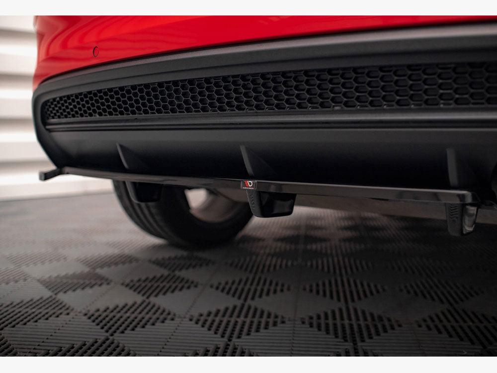 Maxton Design - Aftermarket  Central Rear Splitter (Vertical Bars) Fiat 500X Sport Mk1 Facelift