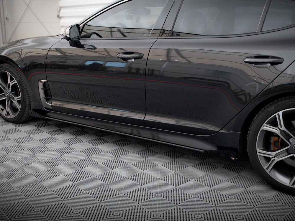 Maxton Design - Aftermarket  STREET PRO SIDE SKIRTS DIFFUSERS + FLAPS KIA STINGER GT / GT-LINE MK1