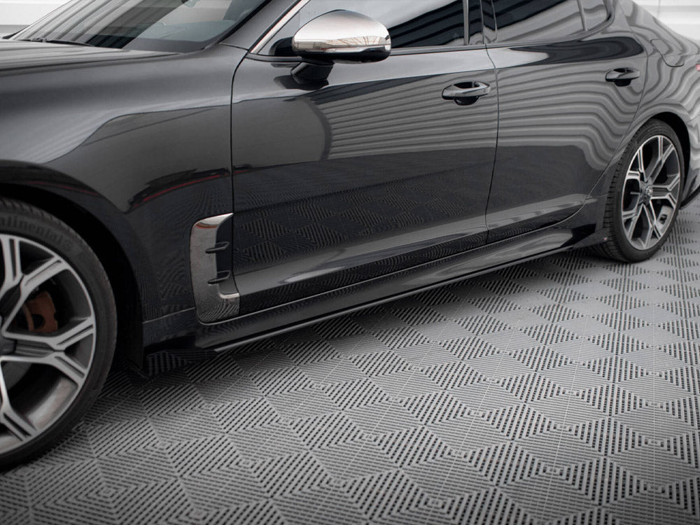Maxton Design - Aftermarket  STREET PRO SIDE SKIRTS DIFFUSERS + FLAPS KIA STINGER GT / GT-LINE MK1