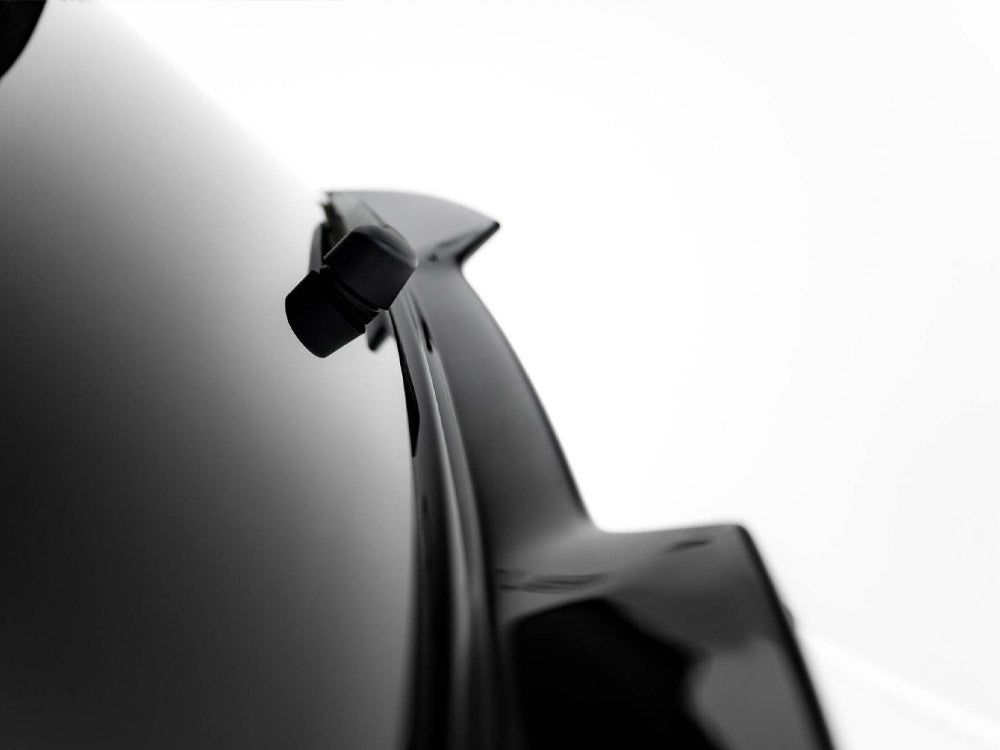 Maxton Design - Aftermarket  Lower Spoiler CAP 3D Volkswagen Golf GTI / GTI Clubsport / R / R-Line / GTE / GTD Mk8 / Mk8 Facelift