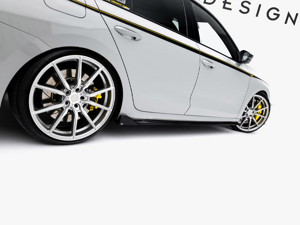 Maxton Design - Aftermarket  Side Skirts Diffusers V.2 Skoda Octavia RS Liftback / Estate Mk4