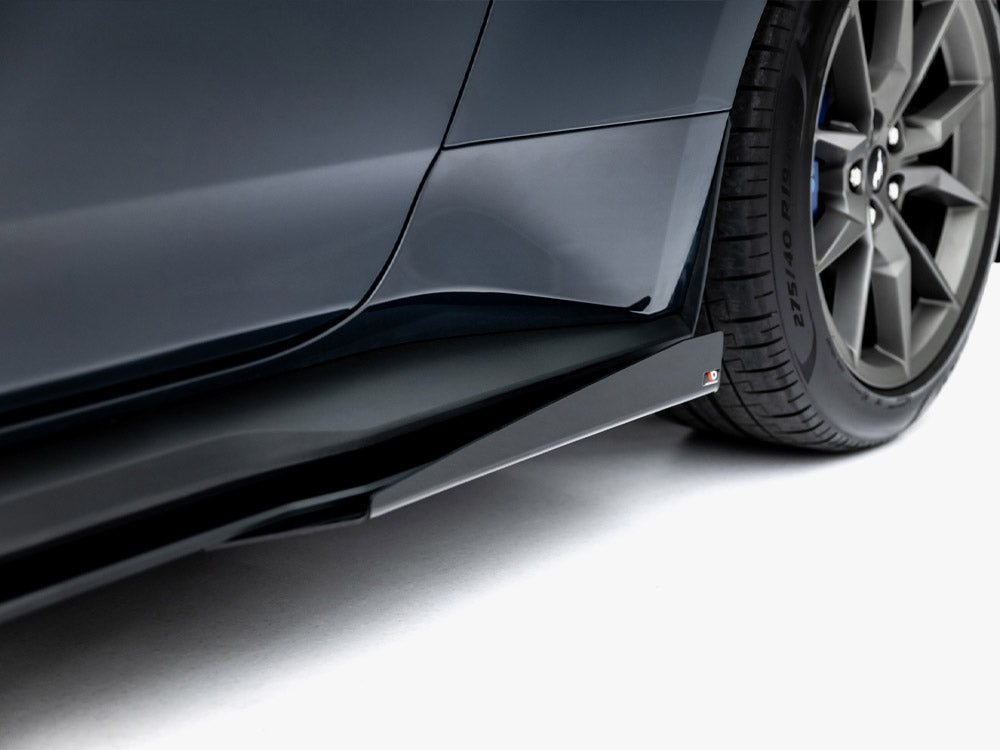Maxton Design - Aftermarket  Street PRO Side Skirts Diffusers + Flaps Ford Mustang Dark Horse Mk7