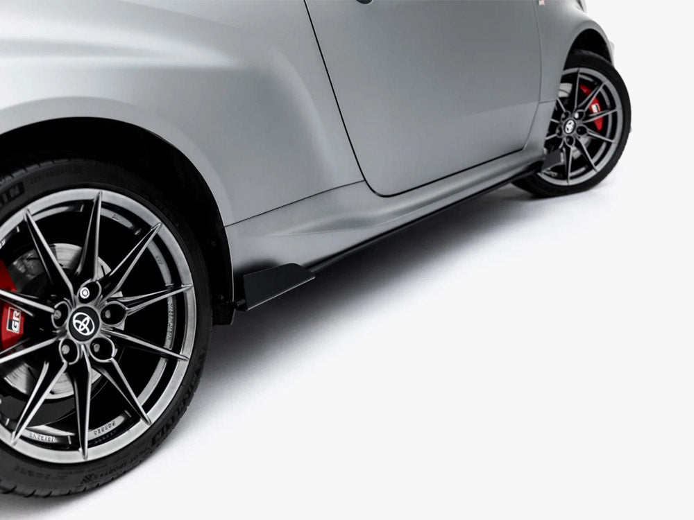 Maxton Design - Aftermarket  Street PRO Side Skirt Diffusers + Flaps Toyota GR Yaris Mk4 Facelift