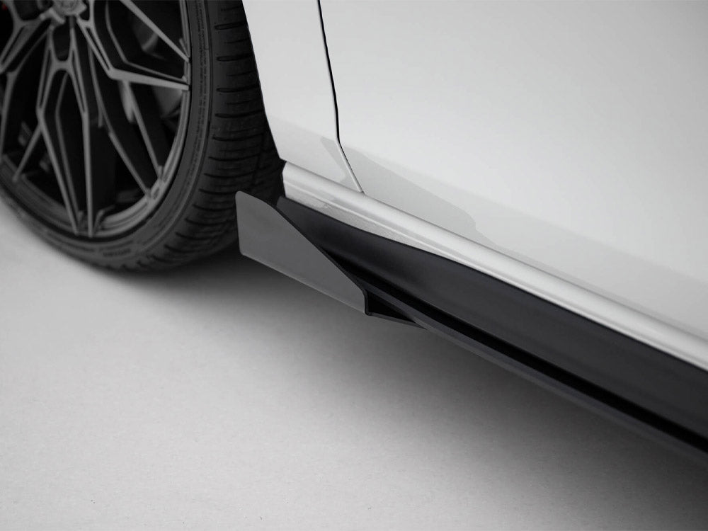 Maxton Design - Aftermarket  SIDE FLAPS VOLKSWAGEN GOLF GTI / GTE / GTI CLUBSPORT / R-LINE MK8