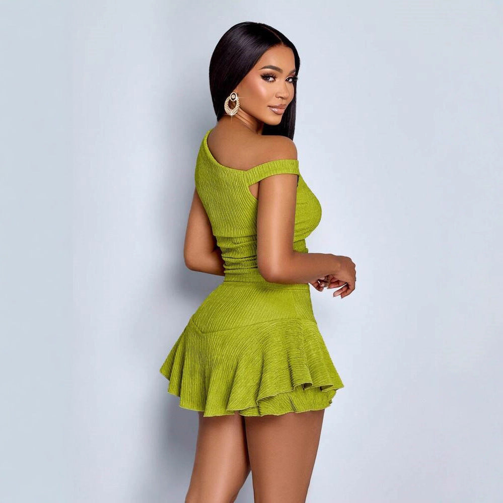 Solid Color Split Skirt & Top Set – Minimalist Two-Piece Outfit