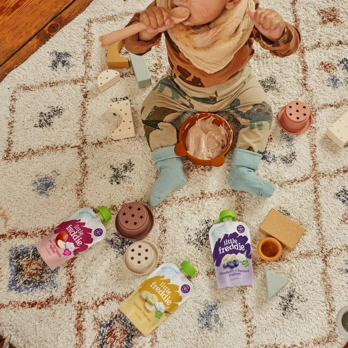 Little Freddie Organic Blueberry & Banana Greek Style Yoghurt Baby Food Pouch 6+ months 100g