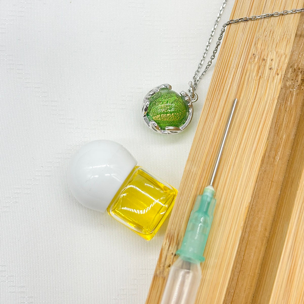 Planet Murano Aroma Necklace - Aurum Verdant | Energy & Healing | Diffuse on the go