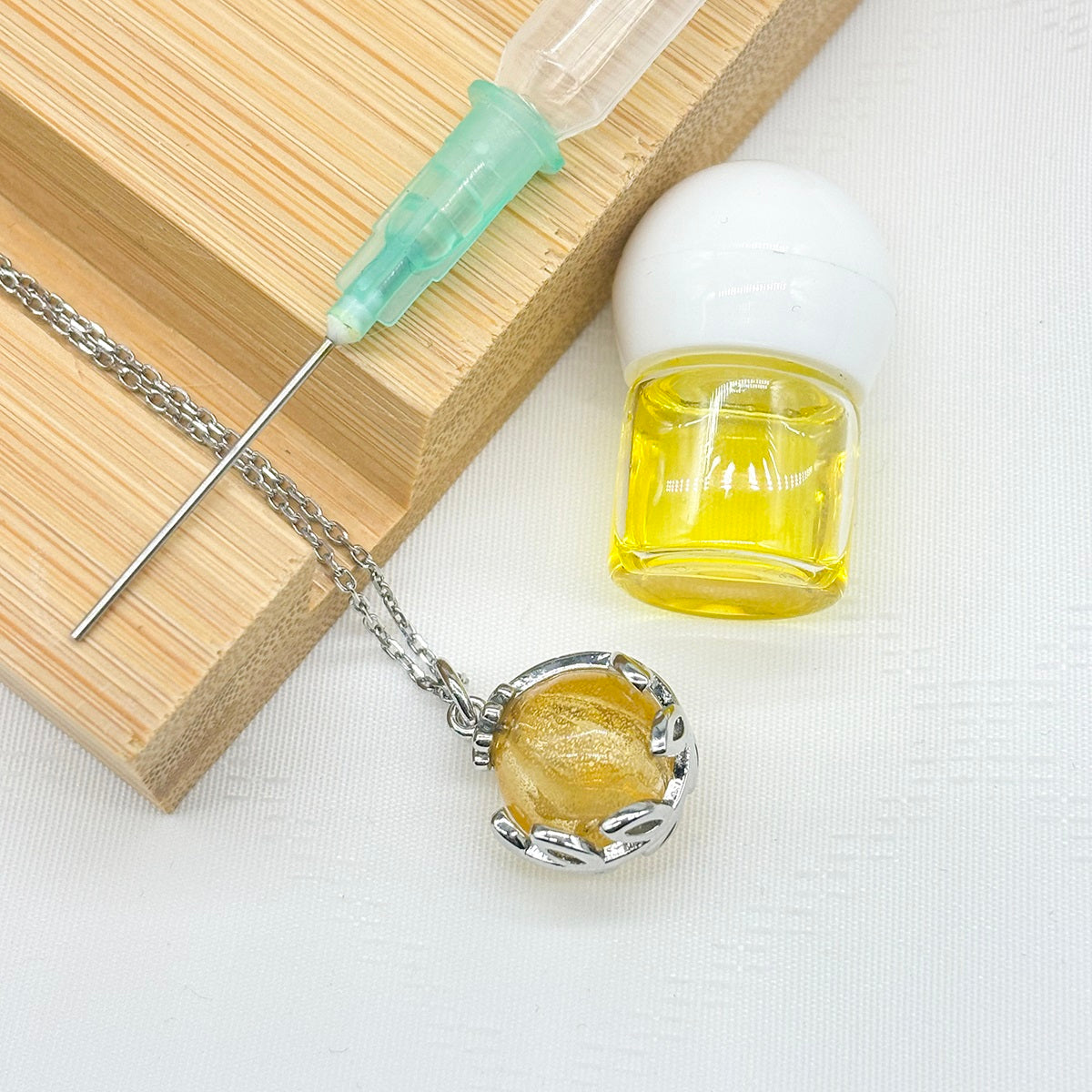 Planet Murano Aroma Necklace - Jovian Gold | Energy & Healing | Diffuse on the go | Gift For her