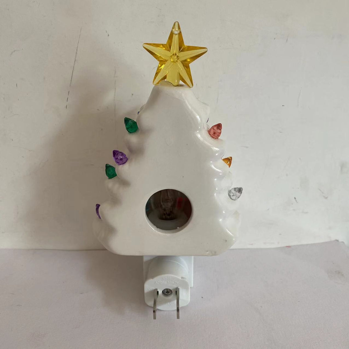 Ceramic Christmas Tree Night Lamp - Elegant Wall Plug Light in White & Green
