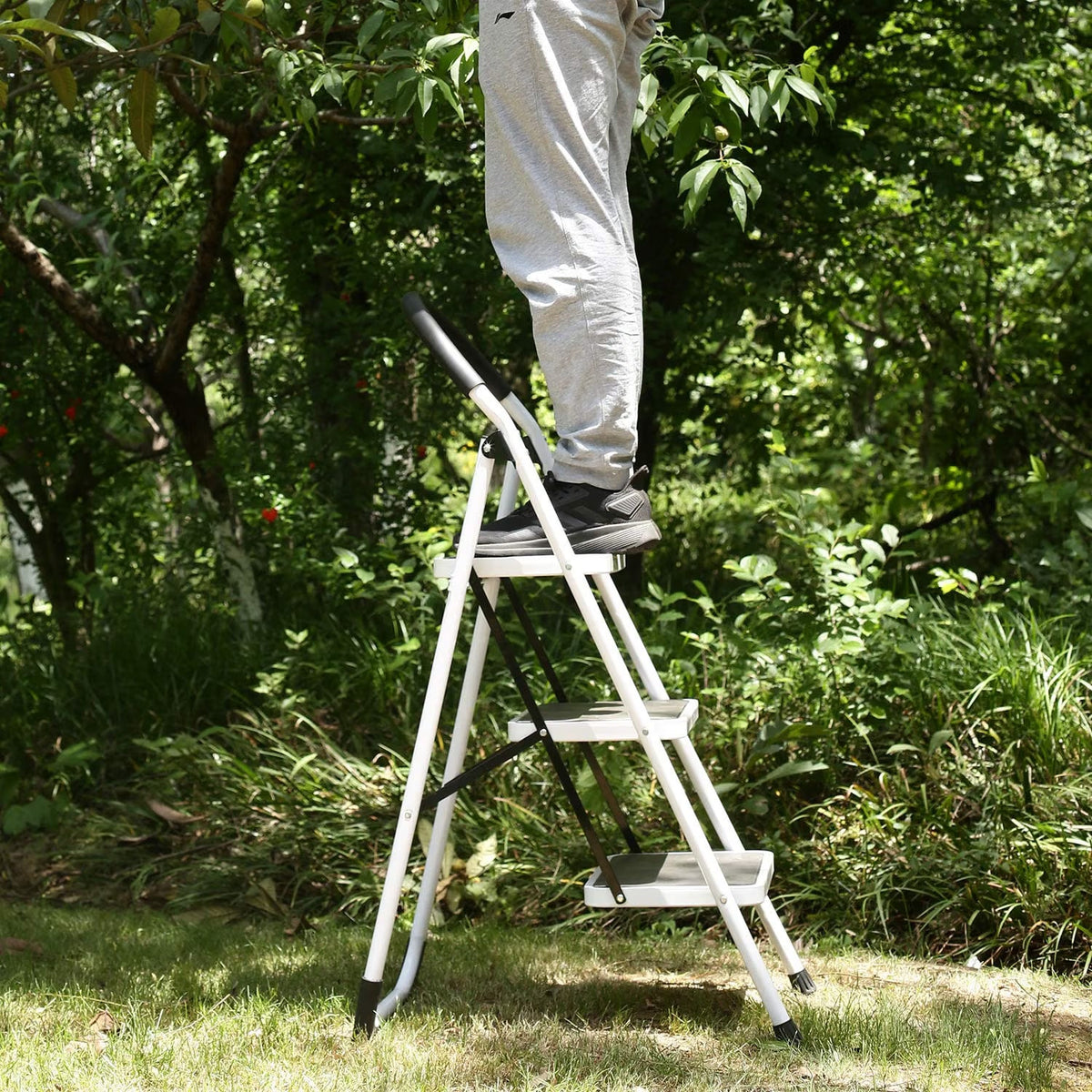 Folding Step Ladder 3 Step with Handrail Heavy Duty Kitchen Steps 330lbs REDCAMP