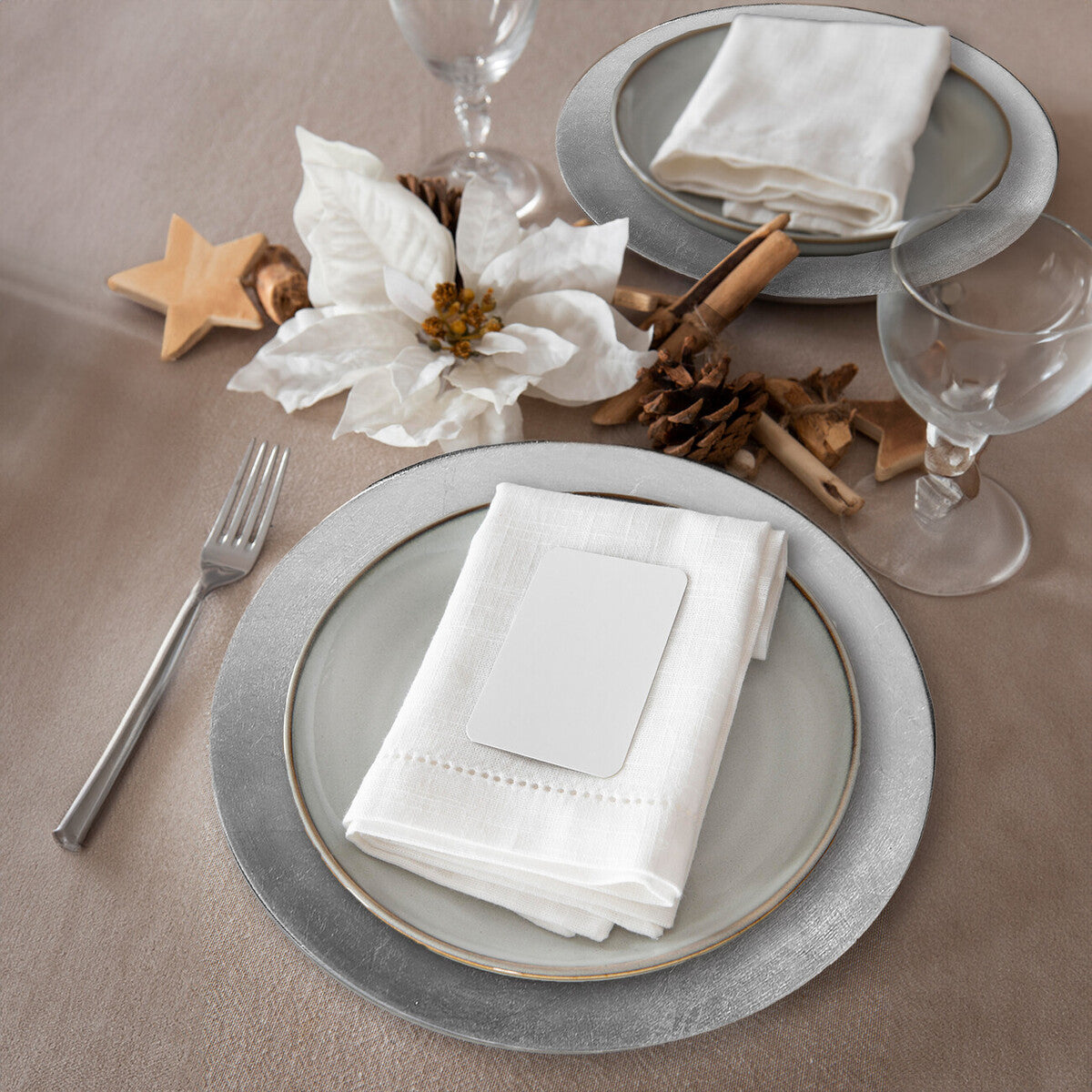 Set of Four 33cm Flat Style Silver Decorative Charger Plates | Dia