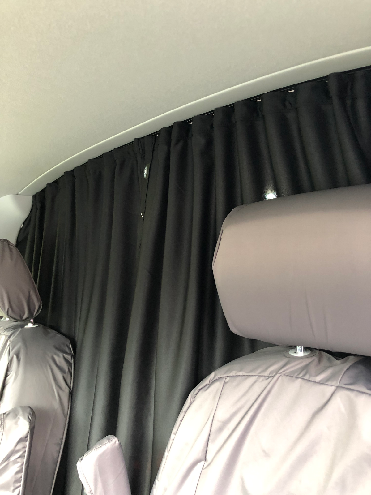 For VW T6/T6.1 Transporter Cab Divider Curtain Kit with Rail Premium Quality - Van-X