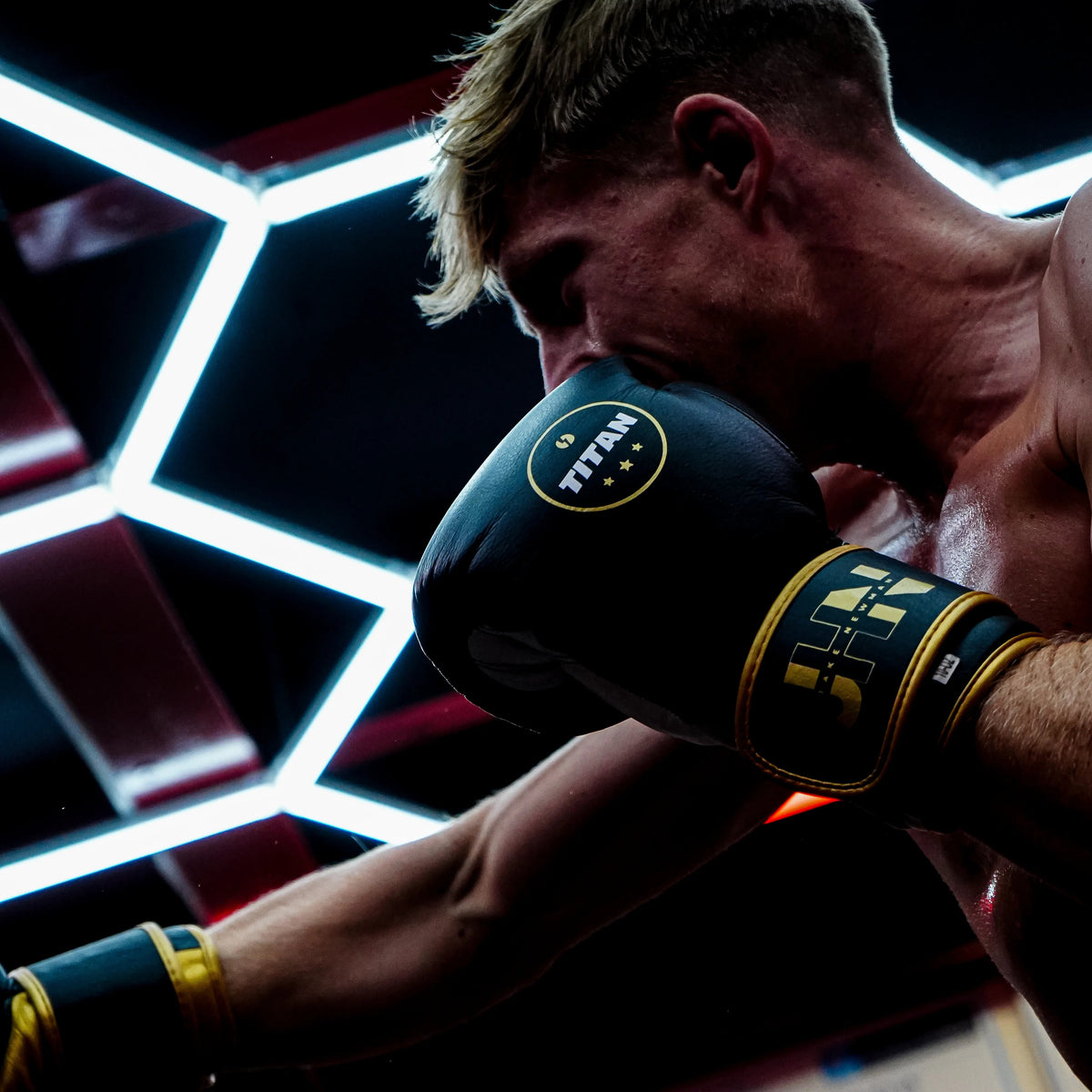 Velocity 3.0 Velcro Boxing Gloves – Midnight Black
