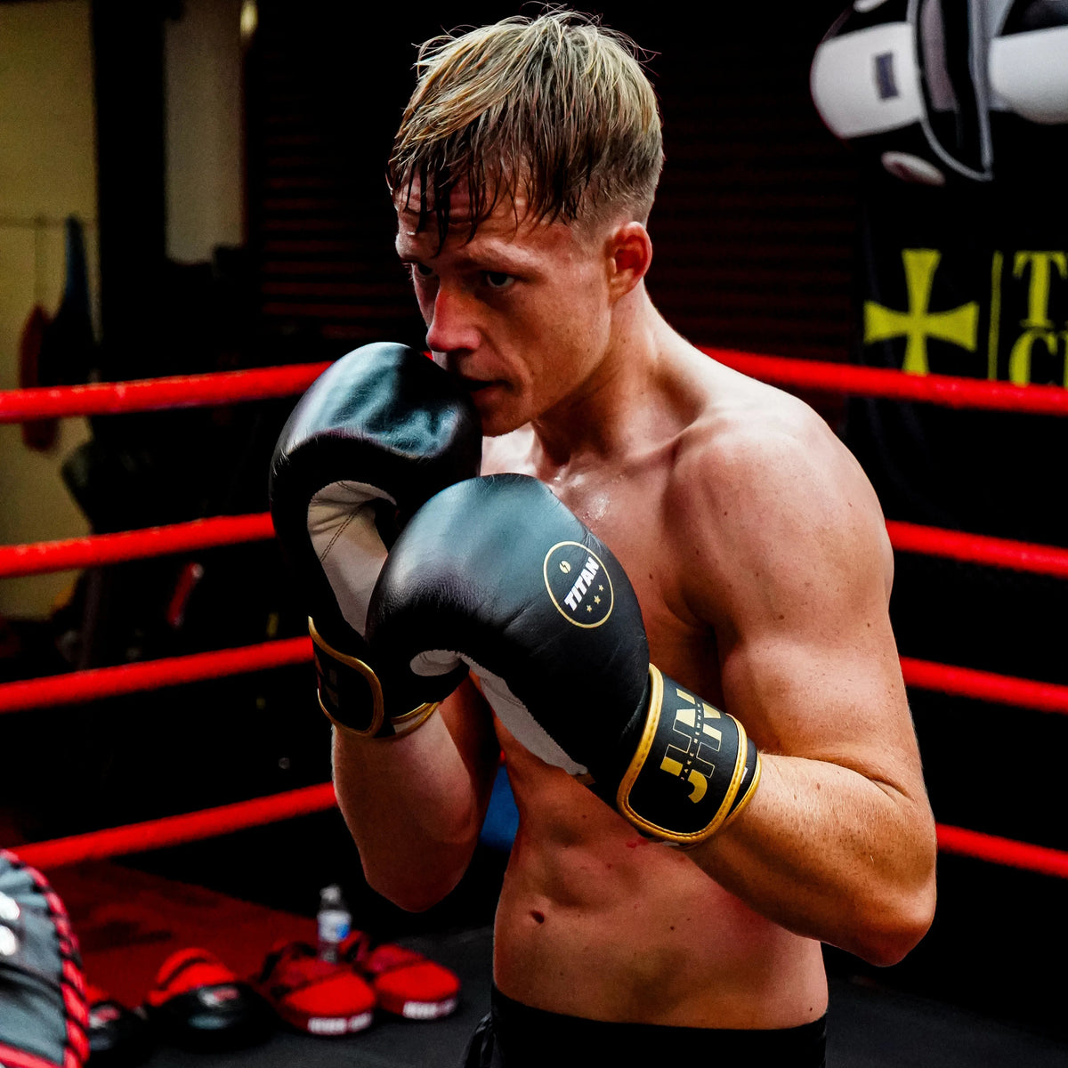 Velocity 3.0 Velcro Boxing Gloves – Midnight Black