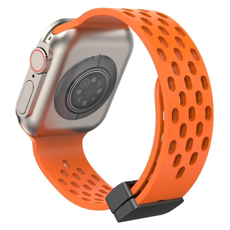 Magnetic Clasp Silicone Watch Band, For Apple Watch Series 8&7 45mm