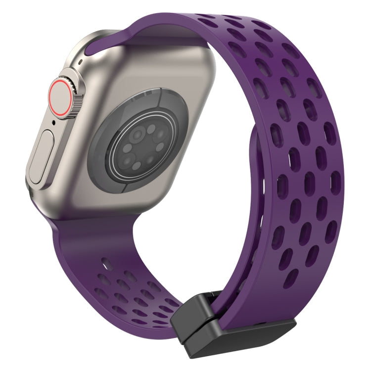 Magnetic Clasp Silicone Watch Band, For Apple Watch Series 8&7 45mm