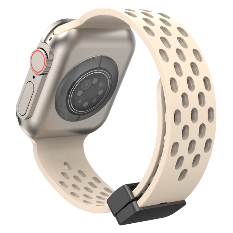 Magnetic Clasp Silicone Watch Band, For Apple Watch Series 8&7 45mm