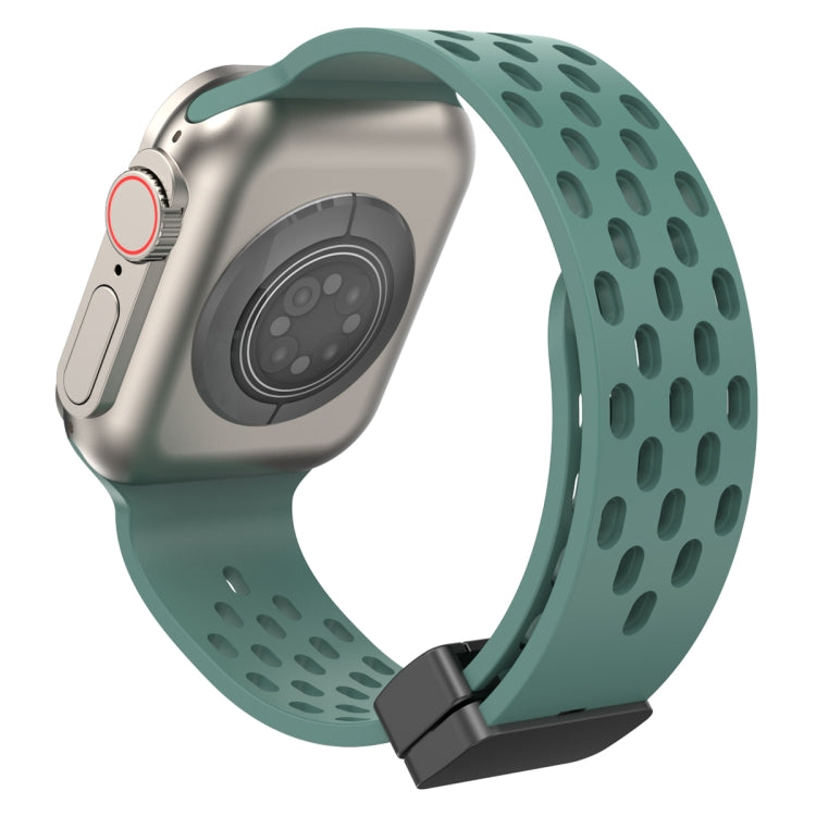 Magnetic Clasp Silicone Watch Band, For Apple Watch Series 8&7 45mm