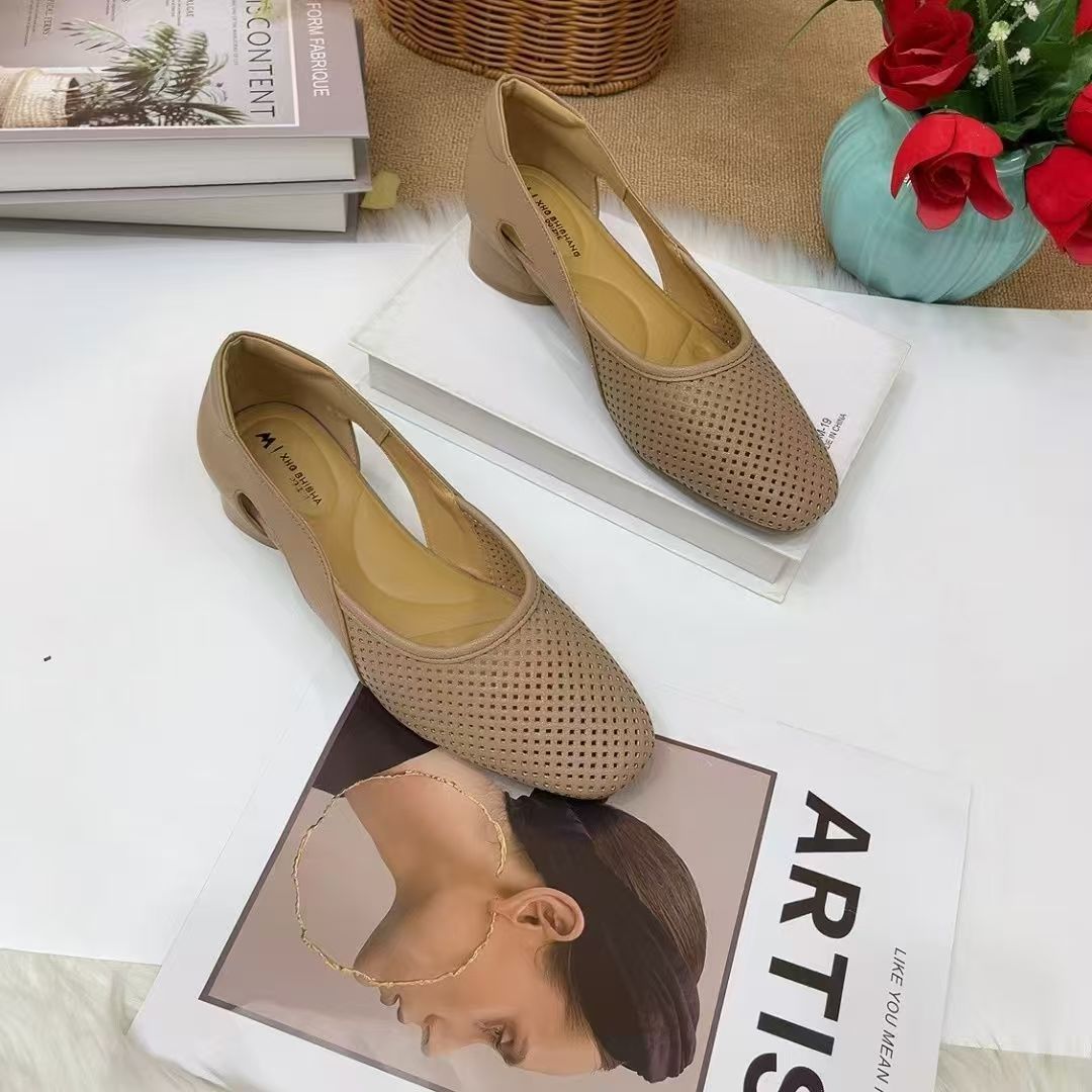 Hollow-out Thick-heeled Sandals