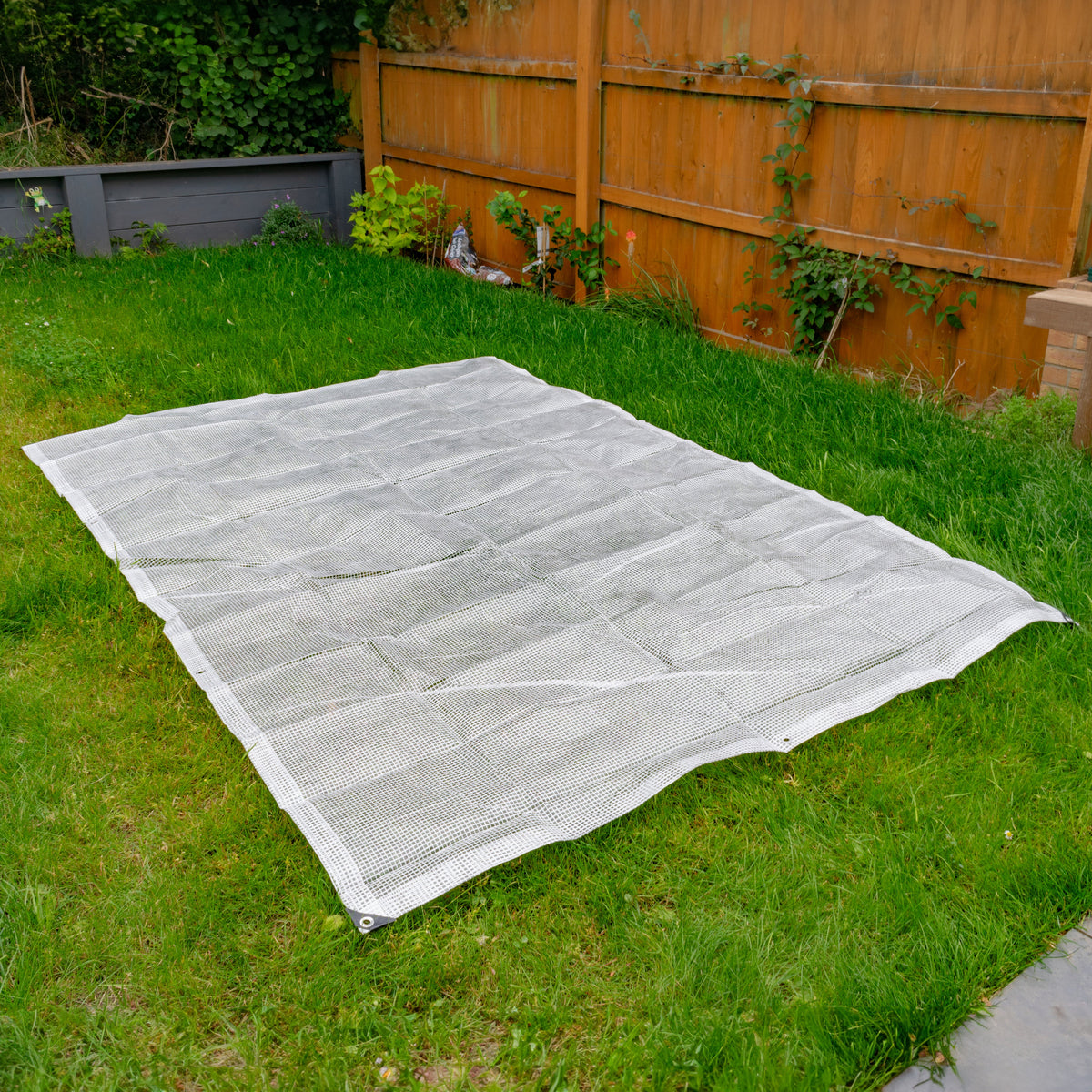 Clear M-Grade Tarpaulin with 10 Metres of 6mm Bungee Rope