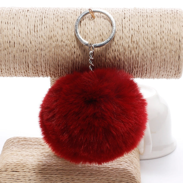 Simple Key Chain Fur Ball Pompon Keychain Pompom Artificial Rabbit Fur Animal Keychains for Woman Car Bag Key Rings