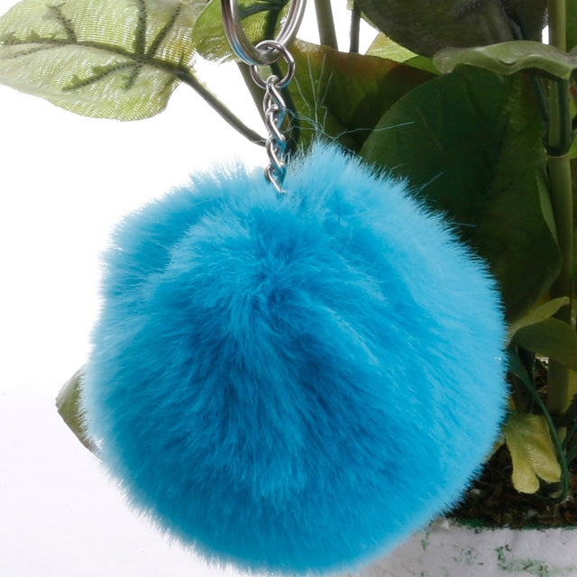 Simple Key Chain Fur Ball Pompon Keychain Pompom Artificial Rabbit Fur Animal Keychains for Woman Car Bag Key Rings