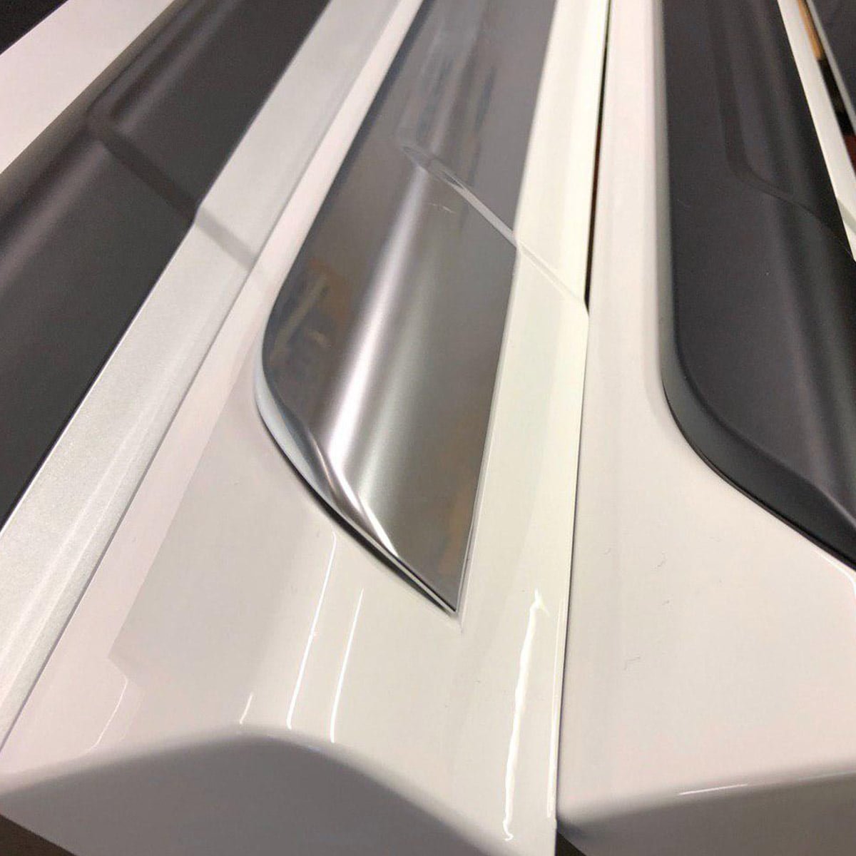 For VW T6 Transporter SWB Side Skirts Candy White Plastic Painted and Ready to Fit
