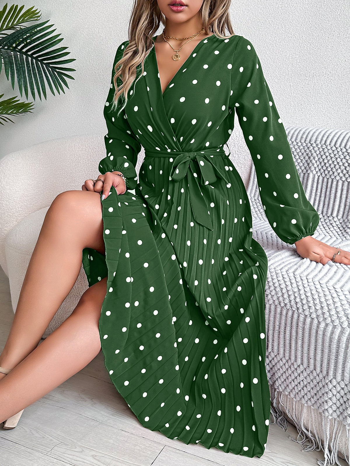 Women's Elegant Color-Blocked Polka Dot Cross V-Neck Pleated Maxi Dress