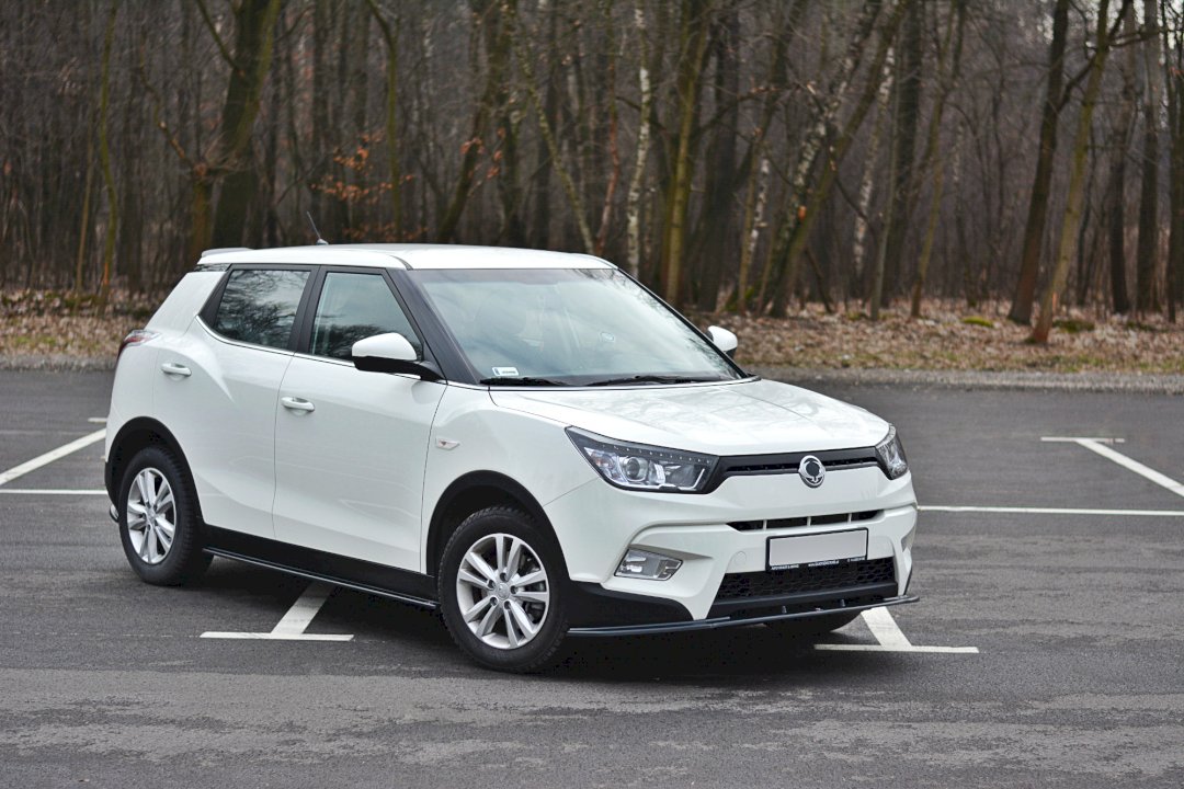 Maxton Design - Aftermarket  FRONT SPLITTER V.1 SSANGYONG TIVOLI (2015-2019)