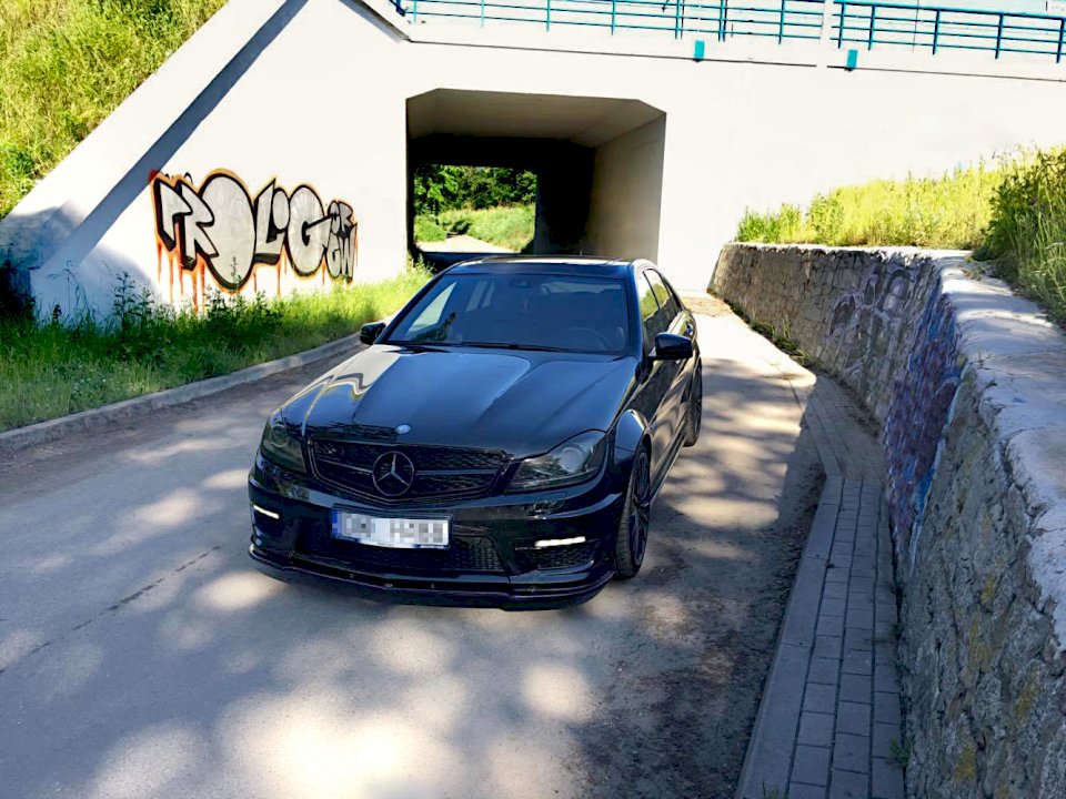 Maxton Design - Aftermarket  SIDE SKIRTS SPLITTERS MERCEDES C-CLASS W204 C63 AMG FACELIFT (2011-2014)